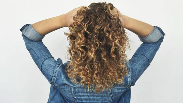 How to Love Your Hair Type: Fine Hair, Frizzy Hair, Coarse Hair, Oily Hair blog image