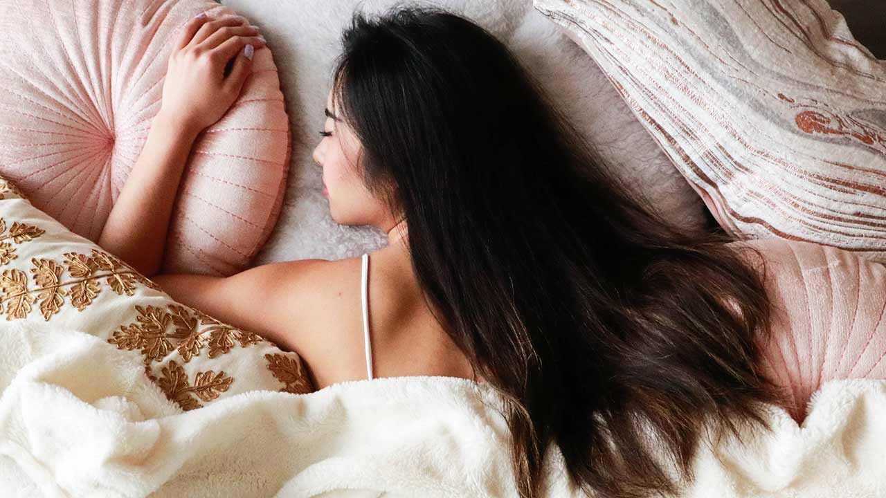 Luxy® Hair - 10 ways to protect your hair while sleeping