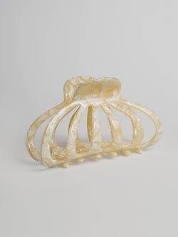 Coastal Shell Claw Clip