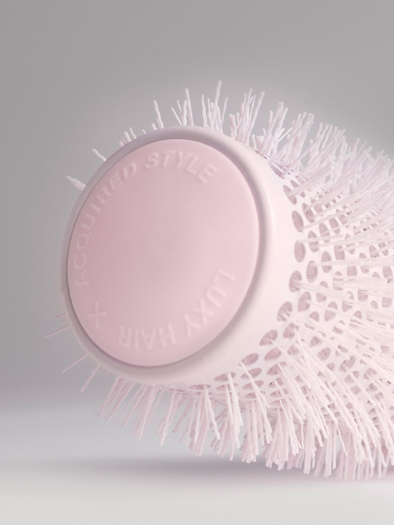 AS_BrushKit_Off-Fig_Transactional_RoundBrush_CloseUp_800x.jpg?v\u003d1701115140